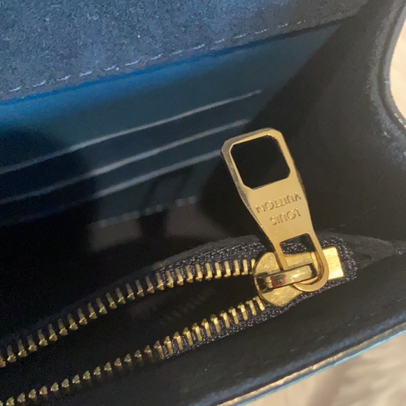 Louis Vuitton clutch - Picture 8 of 10